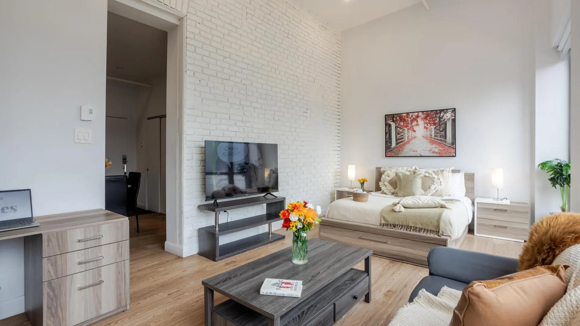 Apartament Lovely Loft With Views On Bishop - Mtl Montreal Kanada