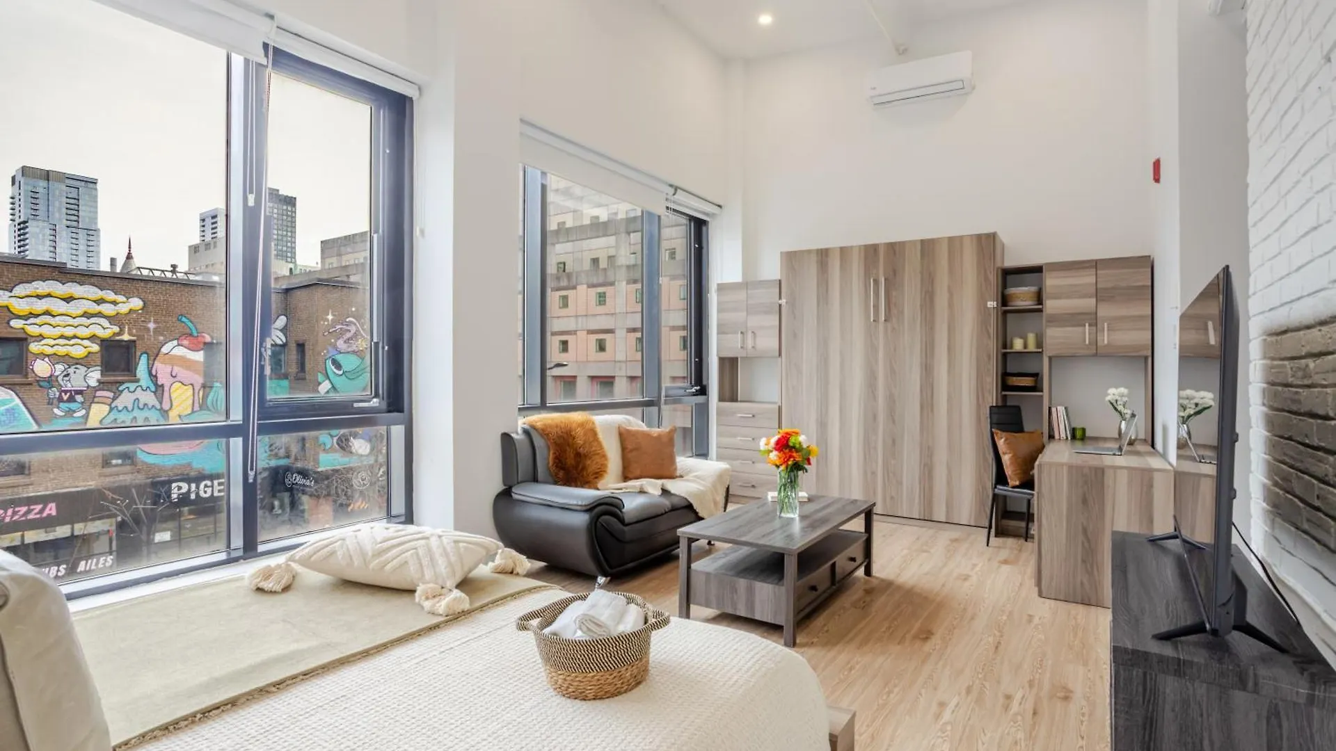 Lovely Loft With Views On Bishop - Mtl Montreal
