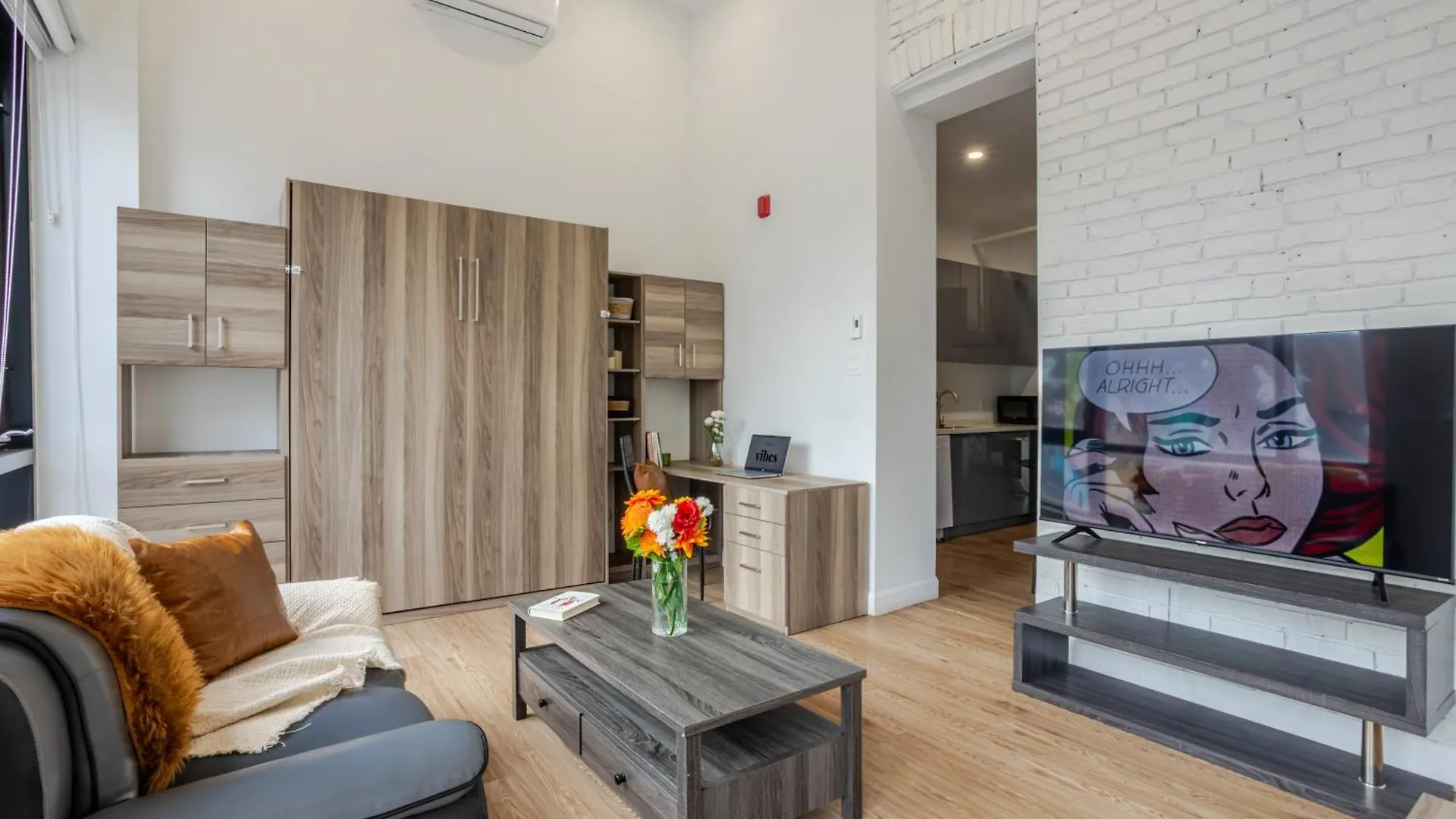 Lovely Loft With Views On Bishop - Mtl Montréal Kanada